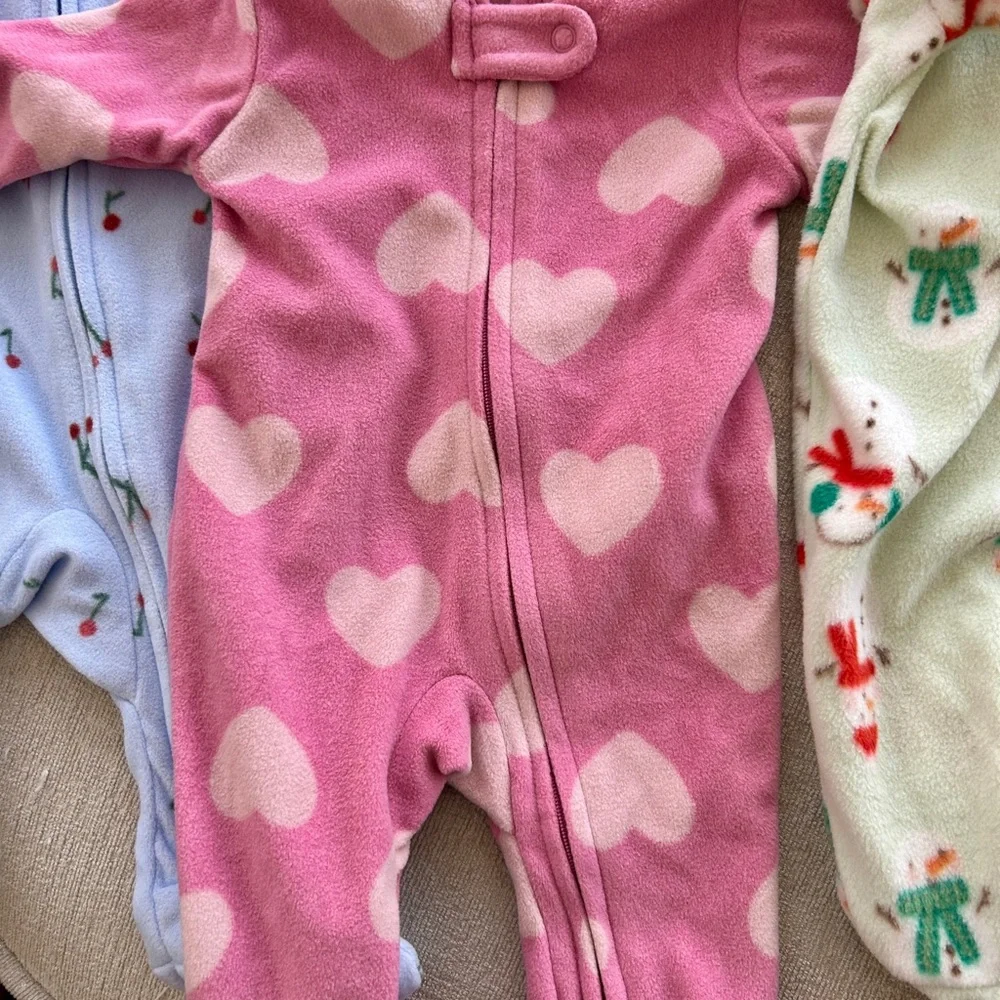 Newborn Fleece Zipper Footies (Carters and Old Navy) - Picture 2 of 6